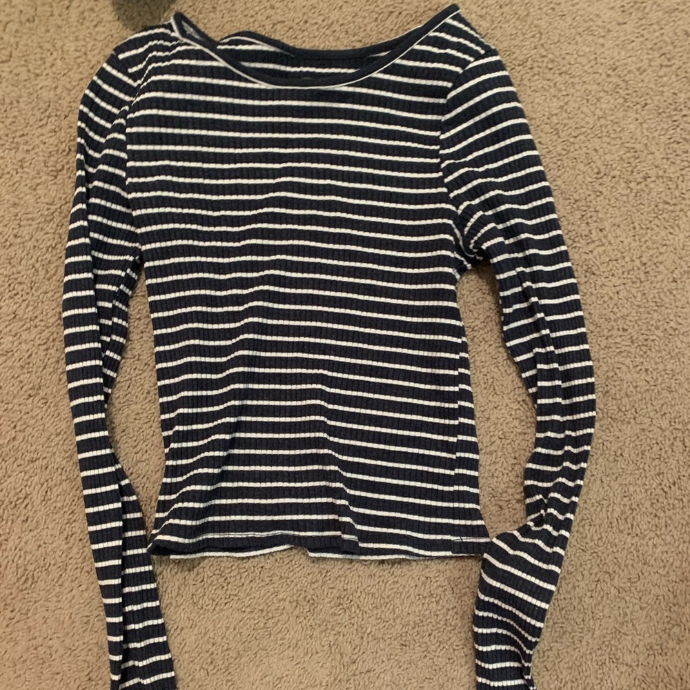 Ribbed blue and white crop top